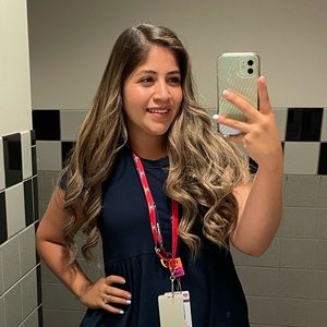 Meet your Posher, Esmeralda